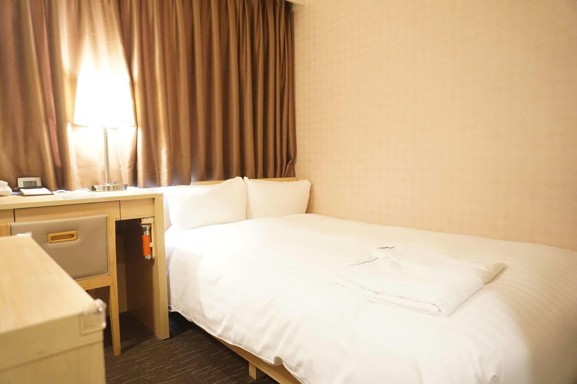 Hotel Sunline Fukuoka Hakata Ekimae Екстериор снимка